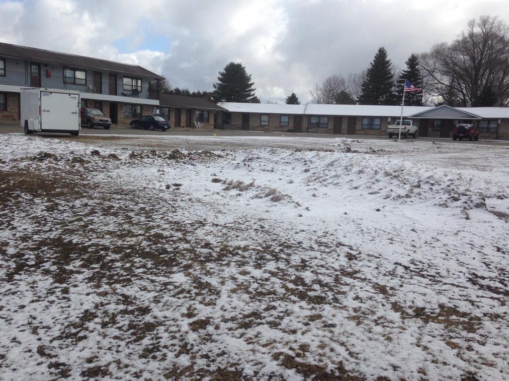 Timberly Motel Gaylord Exterior foto